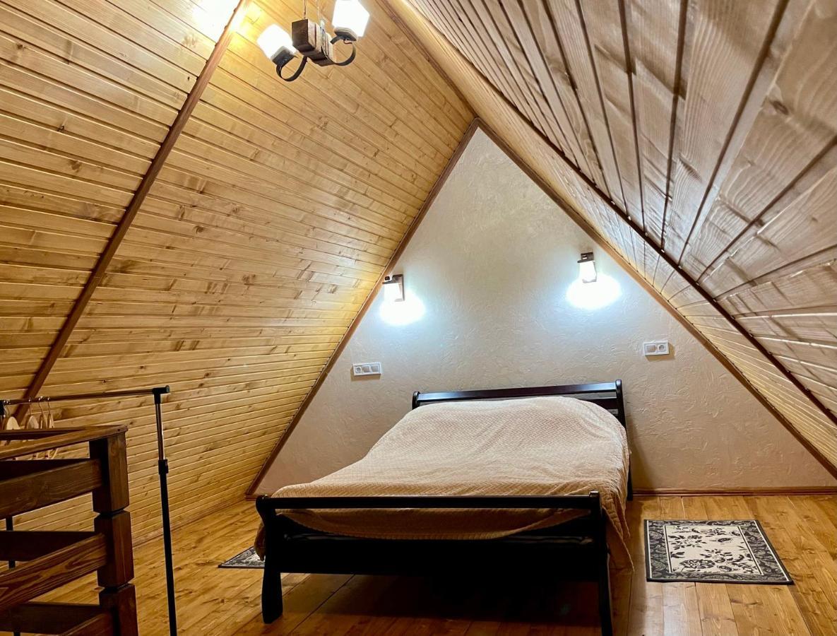 Hill Hut Villa Myta Buitenkant foto